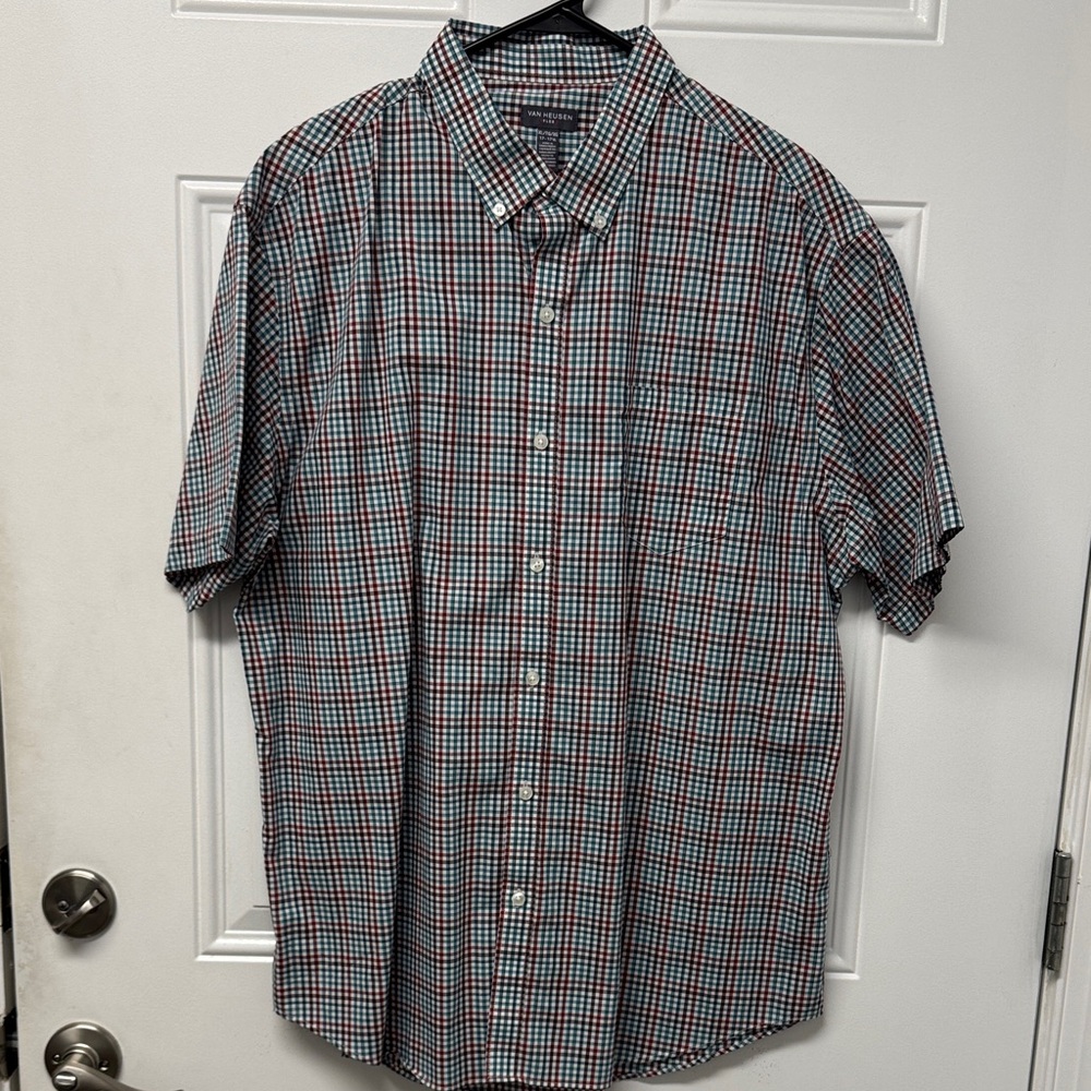 Van Heusen Multicolor Plaid Short Sleeve Shirt